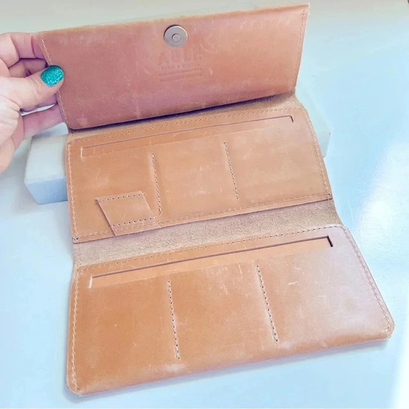 Able Debre Local & Global Supple Leather Wallet (Alpine) - Picture 6 of 8